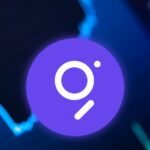The Graph (GRT) е протокол и децентрализирана мрежа, която обслужва дApps (децентрализирани приложения) върху блокчейн платформи като Ethereum. Тя предоставя инфраструктура и инструменти за индексиране и извличане на данни от блокчейн, което прави данните достъпни и лесни за използване за разработчици. Използването на The Graph позволява на разработчиците бърз достъп и анализ на данни от блокчейн мрежи, което прави децентрализираните приложения (DApps) по-лесни за изграждане. GRT е местната валута на The Graph, която потребителите плащат, за да правят заявки. История на The Graph (GRT) The Graph е сравнително нов играч в индустрията (основан през 2018 г.), разработен от Jannis Pohlmann, Yaniv Tal и Brandon Ramirez. Тяхната цел беше да създадат децентрализирана система, осигуряваща лесен достъп до данни и заявки за разработчиците в блокчейн мрежи. Graph Protocol Incorporation, сега известен като Edge & Node, концептуализира и разработи екосистемата на The Graph. Токенът за проекта не влезе на живо в основната мрежа до края на 2020 г. Това отбеляза официалното стартиране на протокола, което позволява на разработчиците да създават и внедряват подграфи в различни блокчейн мрежи. След стартирането на основната мрежа, The Graph видя широк интерес и приемане от общността на DeFi. Много забележителни проекти на DeFi са приели The Graph, за да улеснят достъпа на потребителите до техните данни във веригата. Graph Wallet е удобен и сигурен начин за съхранение и управление на GRT токени. Потребителите могат да съхраняват, изпращат и получават GRT токени с помощта на The Graph Wallet, който е съвместим с iOS и Android устройства, и да го използват за взаимодействие с DApps, които приемат GRT. Налице е постоянно нарастване на броя на мрежите, поддържани от The Graph, което позволява по-голяма гъвкавост при видовете случаи на употреба. Освен това The Graph си сътрудничи с няколко водещи блокчейн проекта, включително Chainlink и Uniswap . Как работи крипто The Graph (GRT)? Graph (GRT) е децентрализирана криптовалута с множество случаи на употреба и управлявана от общността отворена екосистема, която предоставя опции за индексиране и заявки на разработчиците, изграждащи DApps. Graph използва блокчейн технология и усъвършенстван протокол за индексиране, за да улесни по-ефективното търсене на данни в блокчейн. Първо дава възможност на DApps да допълват Ethereum с данни чрез интелигентни договорни транзакции. Graph използва технологията GraphQL, по-специално, за да опише подробно данните на всеки API. Графичните възли изпълняват началния етап на агрегиране на данни. Те са гръбнакът на мрежата и сканират интелигентни договори. Graph използва технологията GraphQL, за да опише по-подробно данните на всеки API. Ethereum ще ви позволи да извличате основни данни от проекти, включващи сложни NFT, като CryptoPunks, и интелигентни договори, като Uniswap, само ако се опитате да ги прочетете директно. Човек може да използва API на Graph или индексирани подграфи, за да прави запитвания към блокови вериги и да извлича по-сложни данни по-бързо, по-ефективно и без да компрометира свойствата на сигурността за децентрализация . Протоколът Graph анализира и съхранява данните, поискани от The Graph Network в подграфи и след това незабавно връща резултатите на искащото приложение. Потребителите могат да преглеждат подграфите на платформата с помощта на портала The Graph Explorer, тъй като The Graph е изграден върху софтуер с отворен код. Как да използвате The Graph Потребителите имат достъп до The Graph чрез Graph Explorer, където разработчиците могат да създават подграфи, потребителите имат достъп до данни, а GRT може да се продава на борси за криптовалута. Ето стъпките как да използвате The Graph: Инсталирайте библиотека или софтуер като Graph Node или Graph Explorer, потребителски интерфейс, който позволява на потребителите и разработчиците да взаимодействат с The Graph Network. Следващата стъпка е да се определи кой подграф да се направи заявка. След като идентифицират подграфа за заявка, потребителите могат да дефинират своята заявка. Сега, след като заявката е дефинирана, потребителите могат да използват Graph Node, за да заявят подграфа. Graph има софтуер с отворен код, който разработчиците могат да използват за изграждане и публикуване на подграфи. Потребителите могат да търсят и имат достъп до данни в децентрализирани приложения, интегрирани с The Graph Network. Те могат също така да обменят GRT на борси за криптовалути, предлагащи търговски двойки GRT, което им позволява да купуват и продават GRT токени като всяка друга криптовалута.