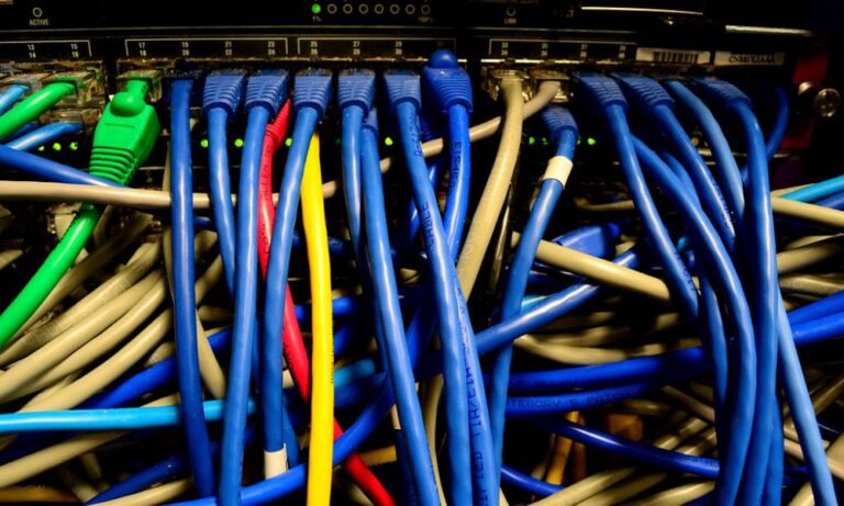 Мрежова конфигурация и команди за отстраняване на неизправности в Linux